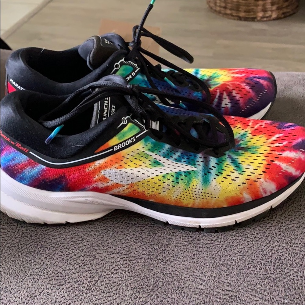 Brooks Launch Tie Dye